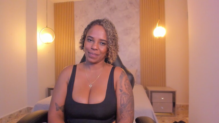 AyanaBrown's Streamate show and profile