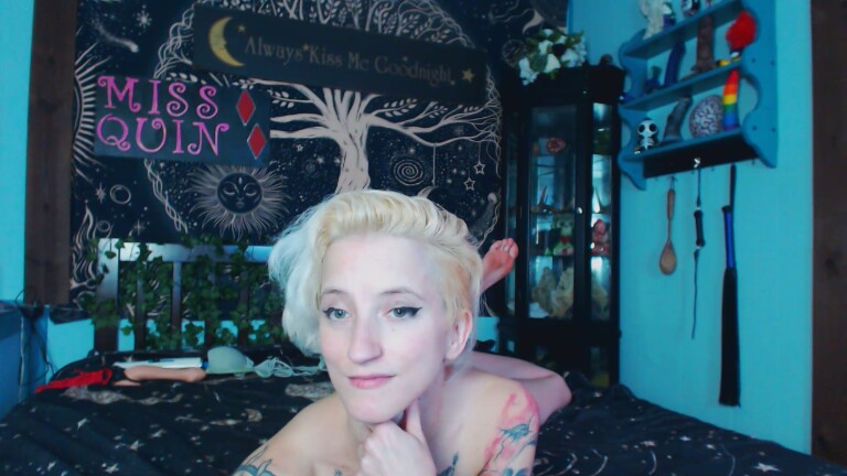 MissQuinCam's Streamate show and profile