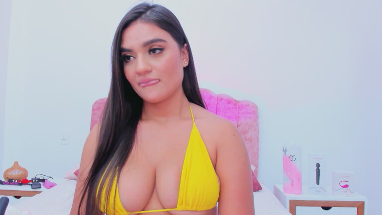 CamilaChanel's Streamate show and profile