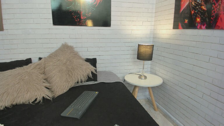 Aleyah_Cox's Streamate show and profile