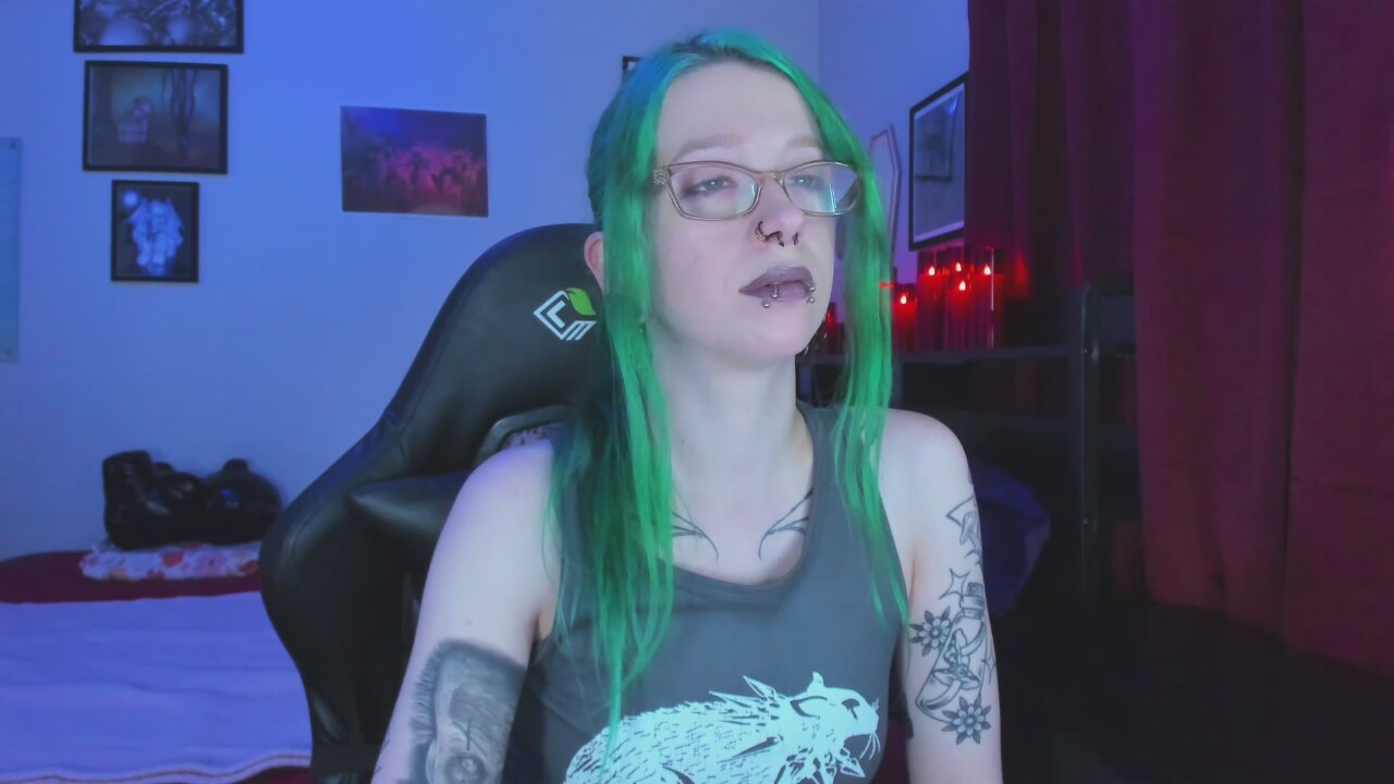 NikkiVill
