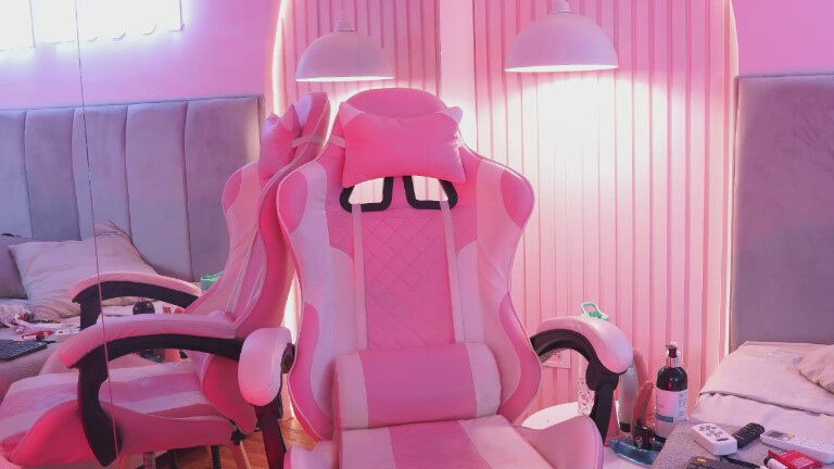 MilaIvy's Streamate show and profile