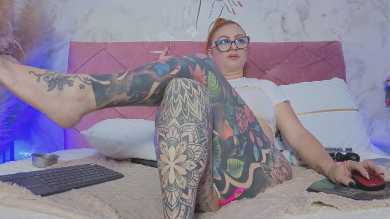 EmyRousee's Streamate show and profile