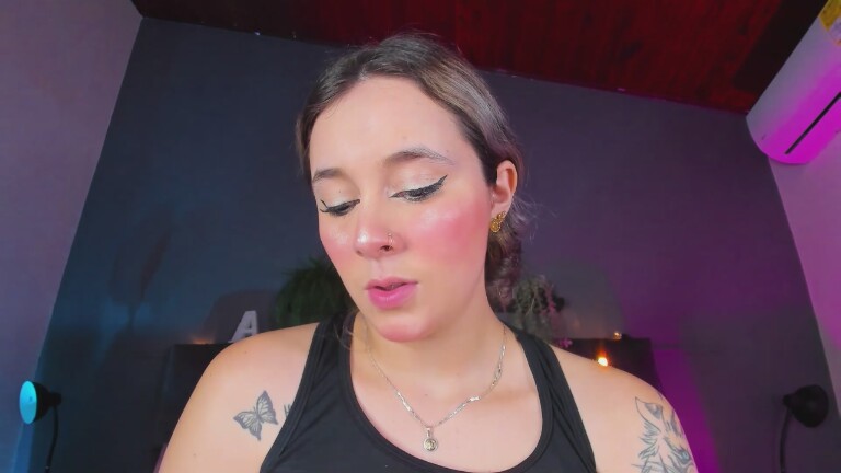 AmbarHiills's Streamate show and profile