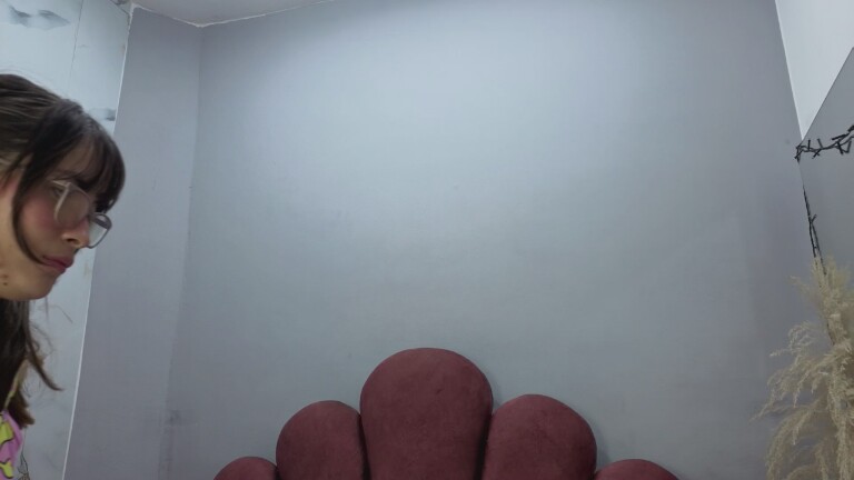 ISABELLAJHONS's Streamate show and profile