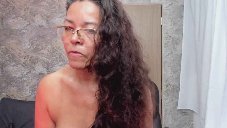 MatureePure's Streamate show and profile