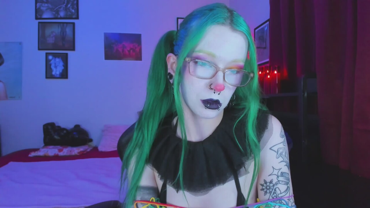 NikkiVill