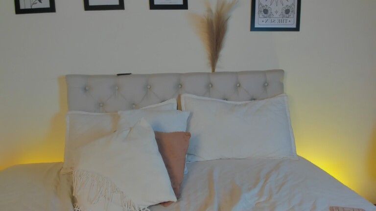 Daphnegb's Streamate show and profile