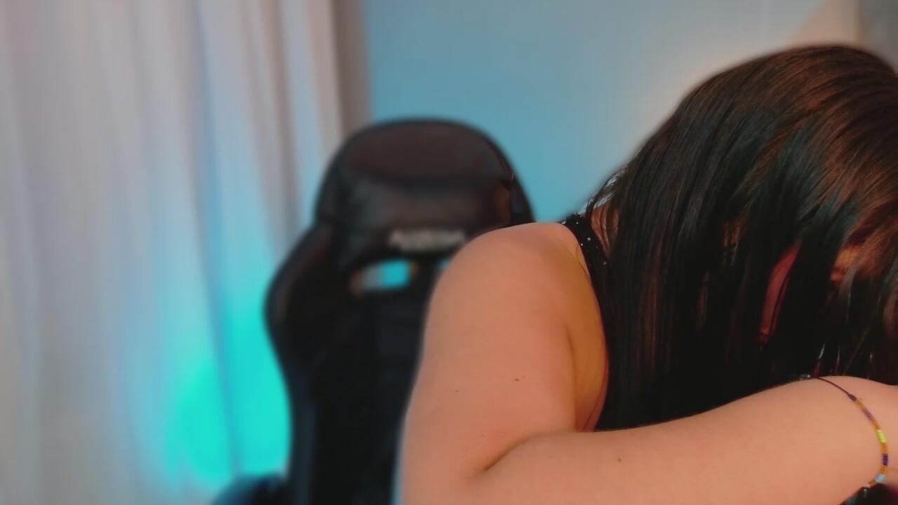 Scarlett_Davison