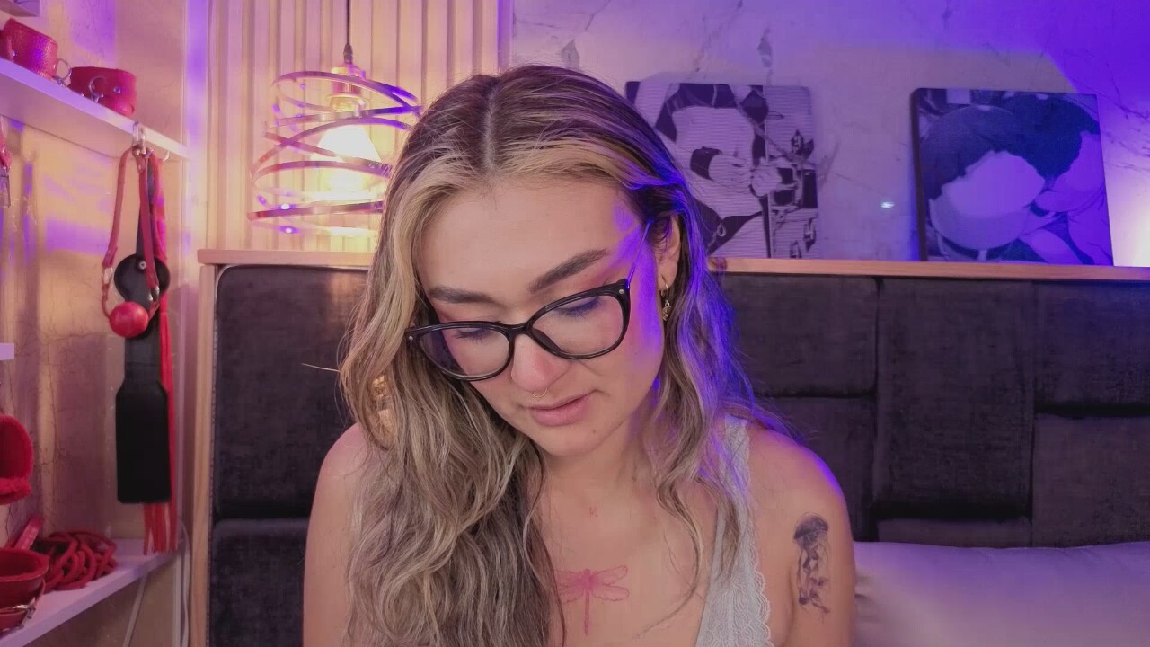 Victoria_Lennoxx