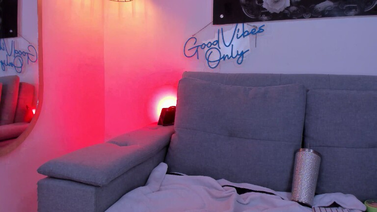 MacarenaEscobar27's Streamate show and profile