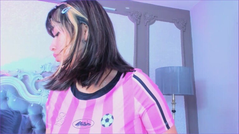 SiaSavach's Streamate show and profile