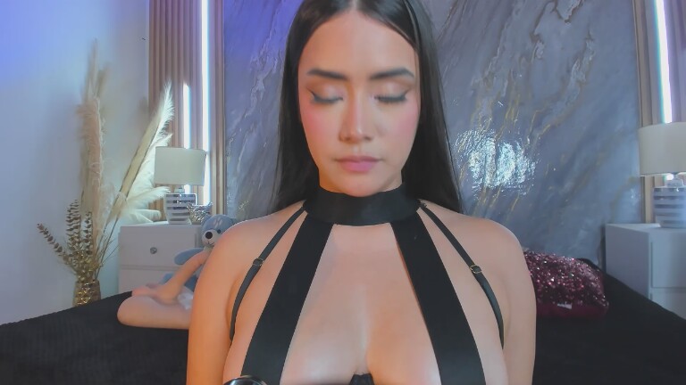 VioletGomez's Streamate show and profile