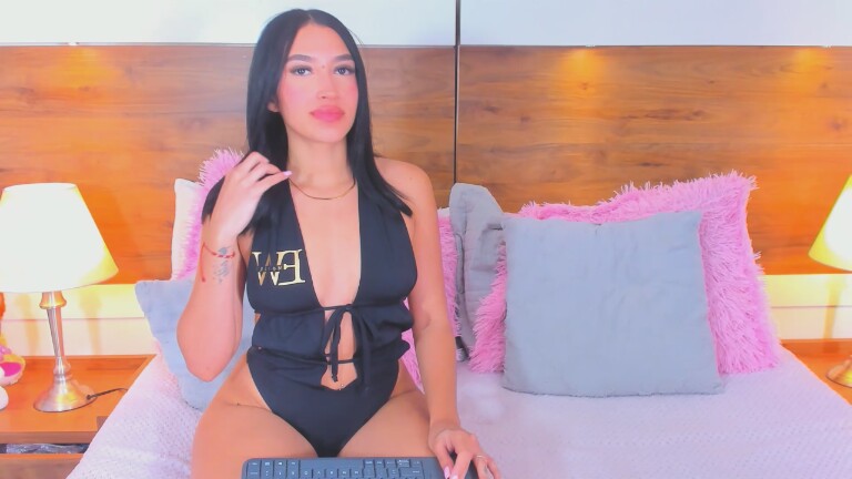 HemmaThompsonn's Streamate show and profile