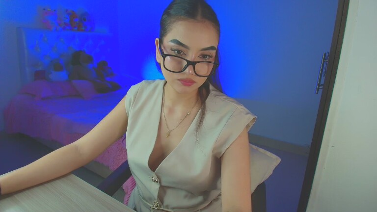 Kaara_Coopper's Streamate show and profile