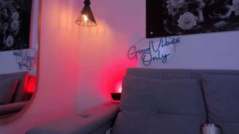 MacarenaEscobar27's Streamate show and profile