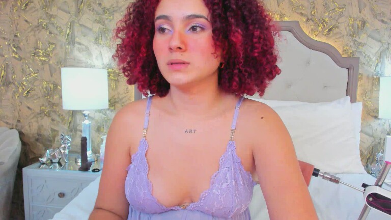 HollyJhonson's Streamate show and profile