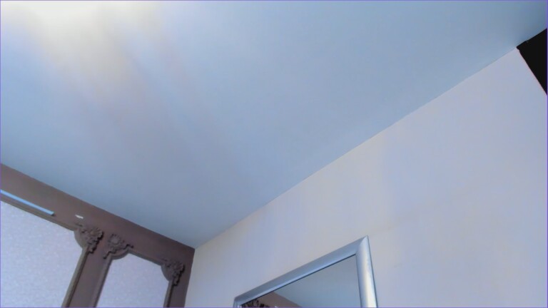 SiaSavach's Streamate show and profile