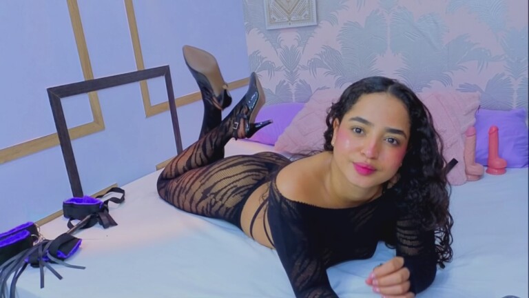 Emmaa_Thompsoon's Streamate show and profile