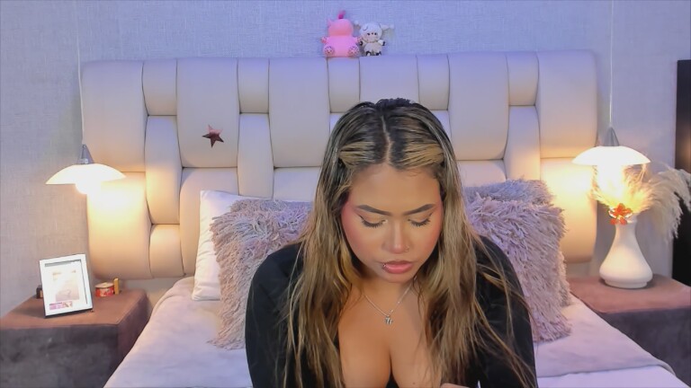 EmmaPrinncess's Streamate show and profile