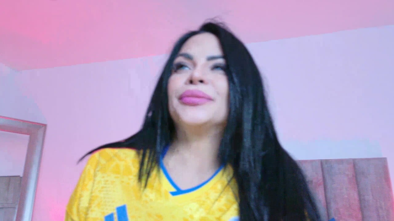 Gema_Hills
