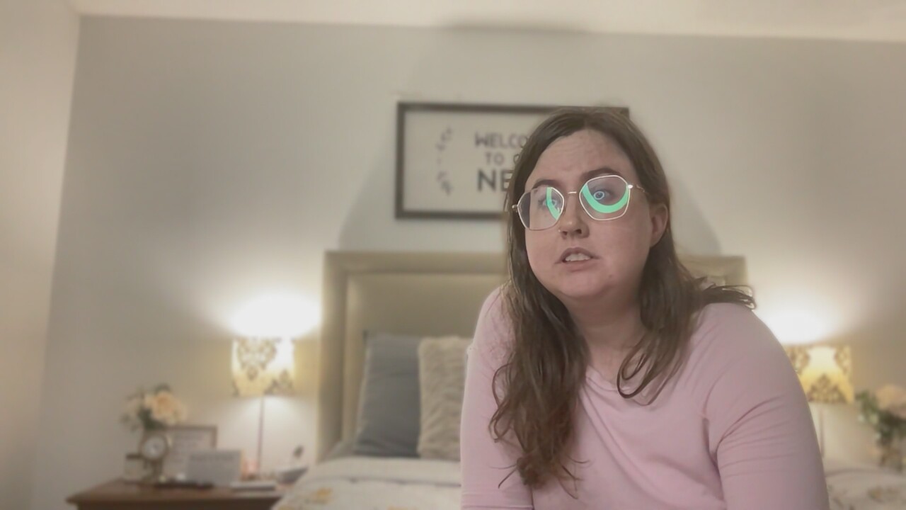 happylilcamgirl
