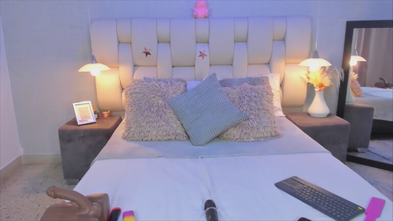 EmmaPrinncess's Streamate show and profile