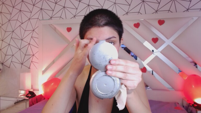 ISABELLAHALLAD's Streamate show and profile