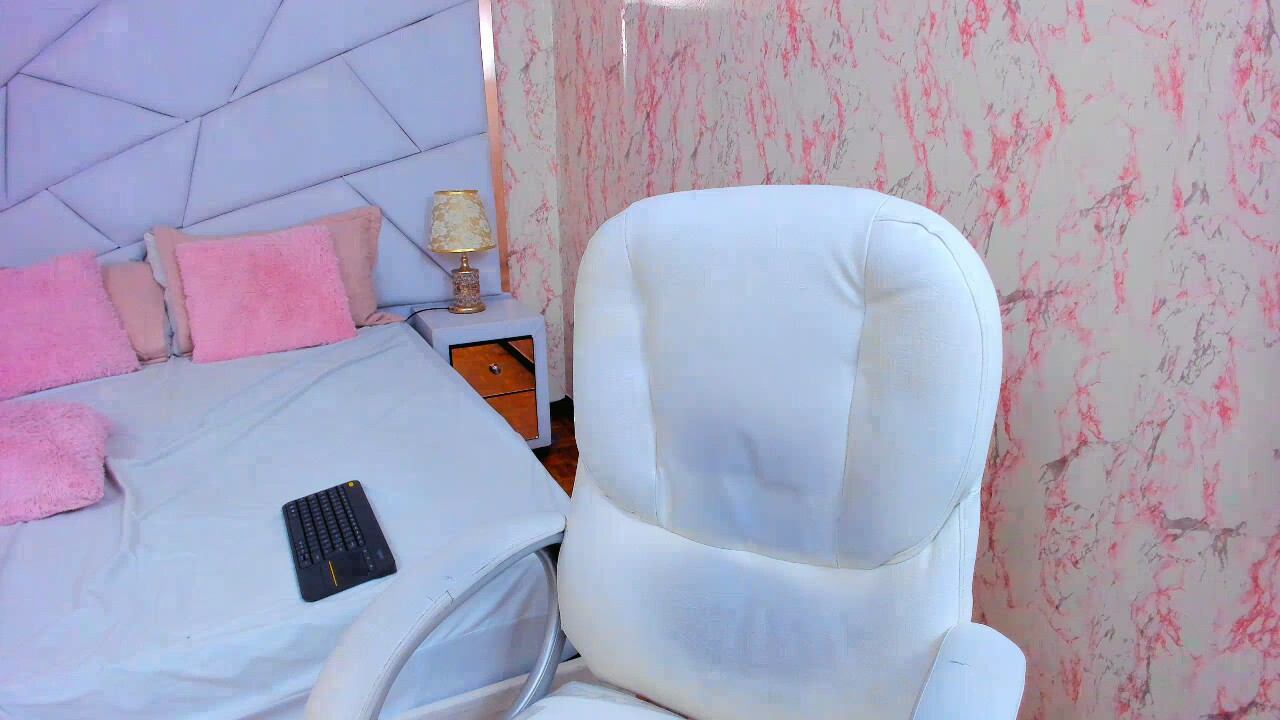 Natasha_Angell