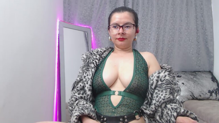 Eileenqueen's Streamate show and profile