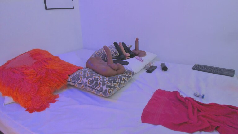 IsabelOrtega's Streamate show and profile