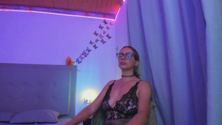 Lunajolie's Streamate show and profile
