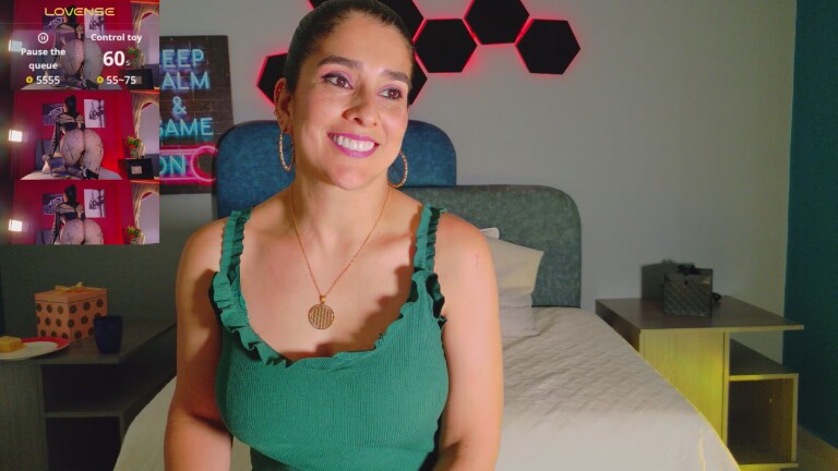 Sunny_River's Streamate show and profile