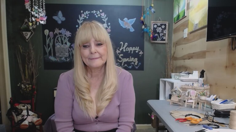 Adrianna_4u's Streamate show and profile