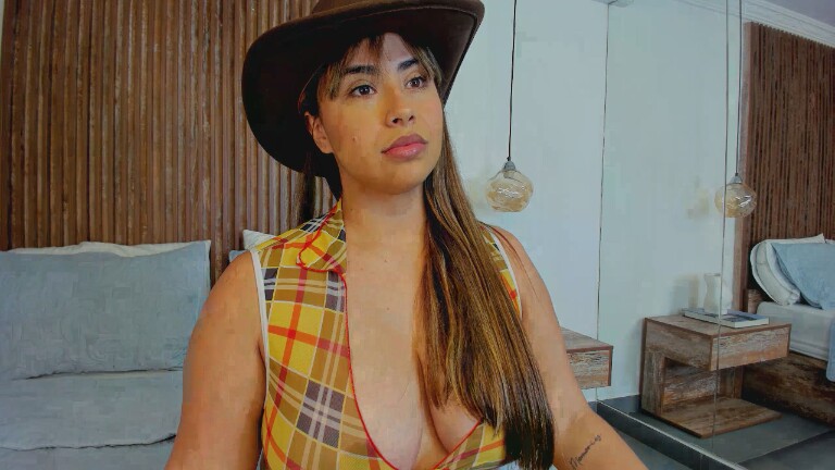 MaraMoore's Streamate show and profile