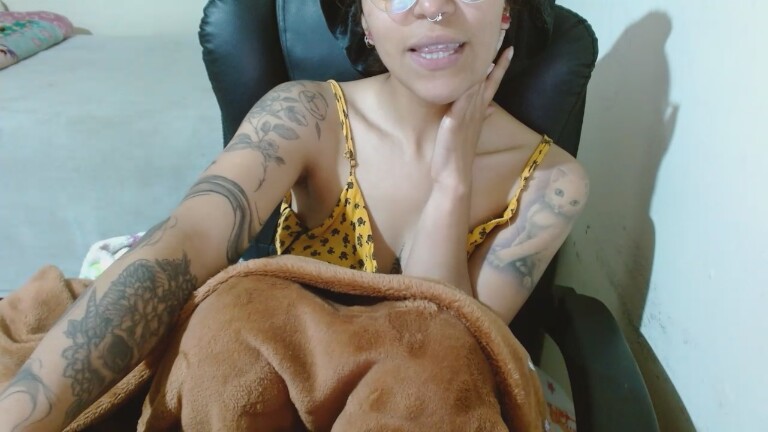 Lolaa888's Streamate show and profile