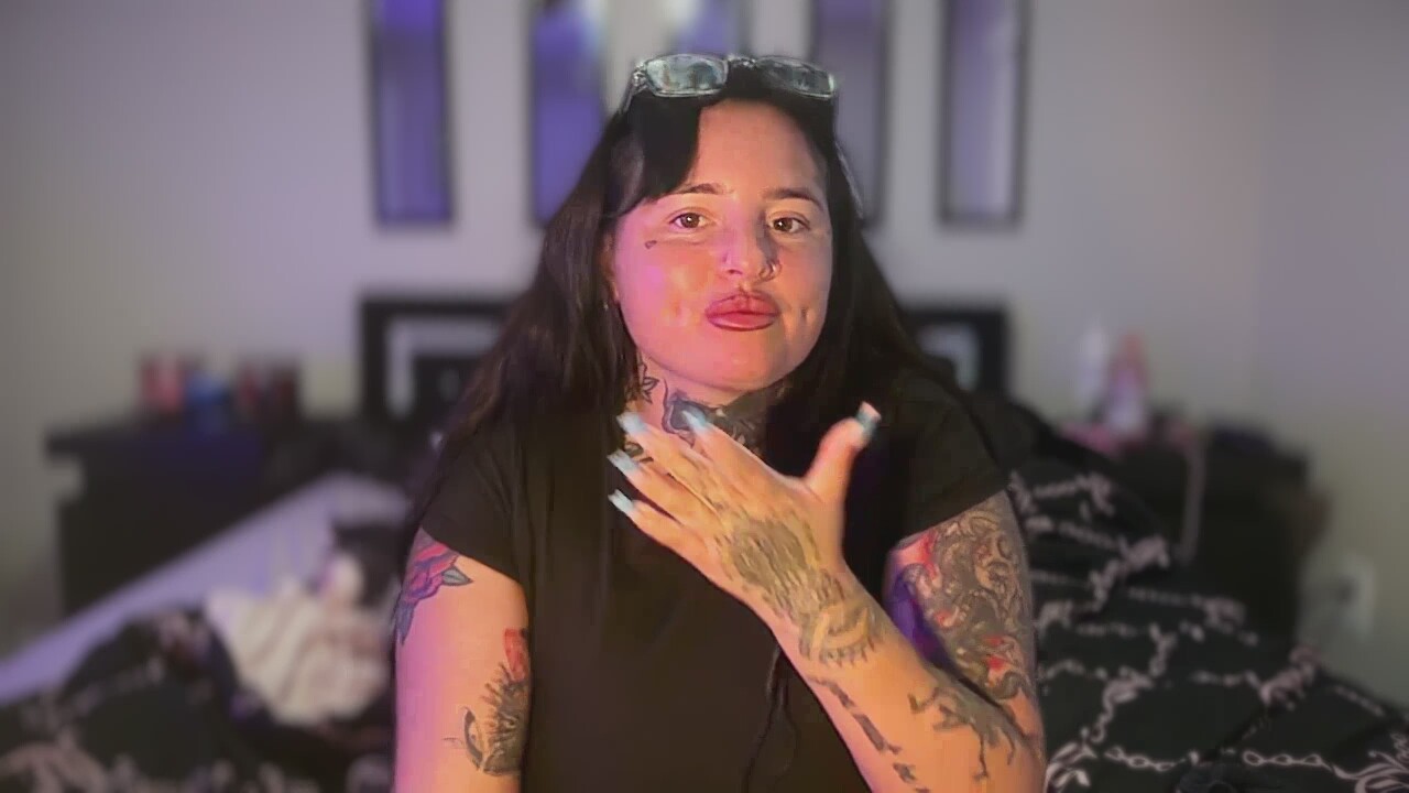 HoneyDripsOnYou